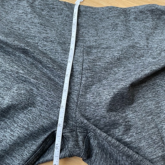 Kyodan Gray Workout Capri Leggings Size Medium In Excellent Condition - Picture 5 of 7